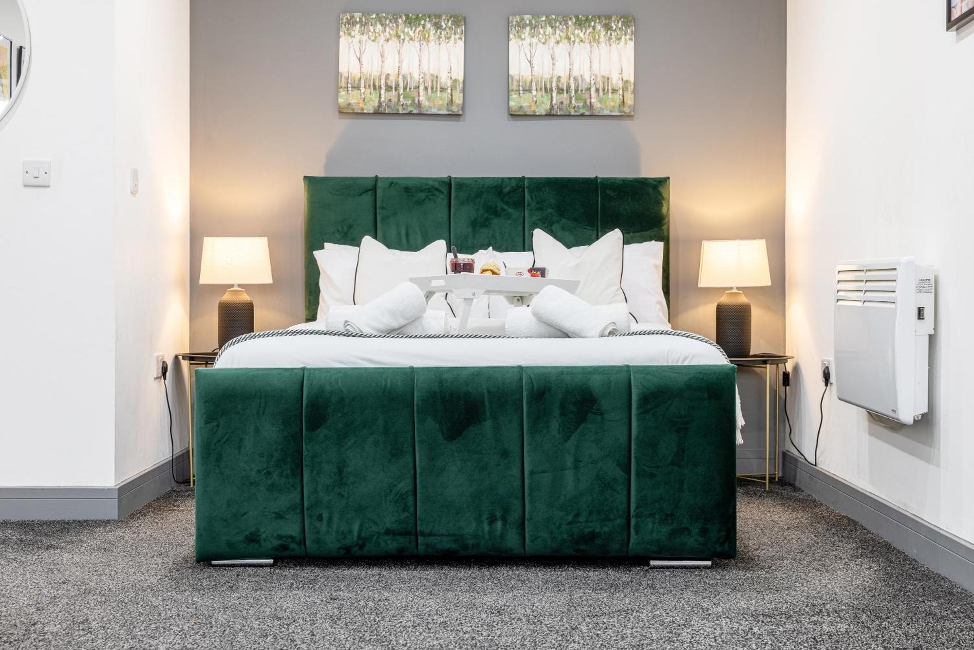 Rnm - Upgraded Business Stay For Travelling Contractors, All Amenities, Private Access Entire Place, Kitchen & Washroom, Smart Tv, Easy Access, Parking Nearby Cradley Heath Exterior photo